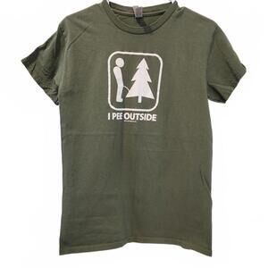 I Pee Outside Graphic T-Shirt in Olive Green, Size Small